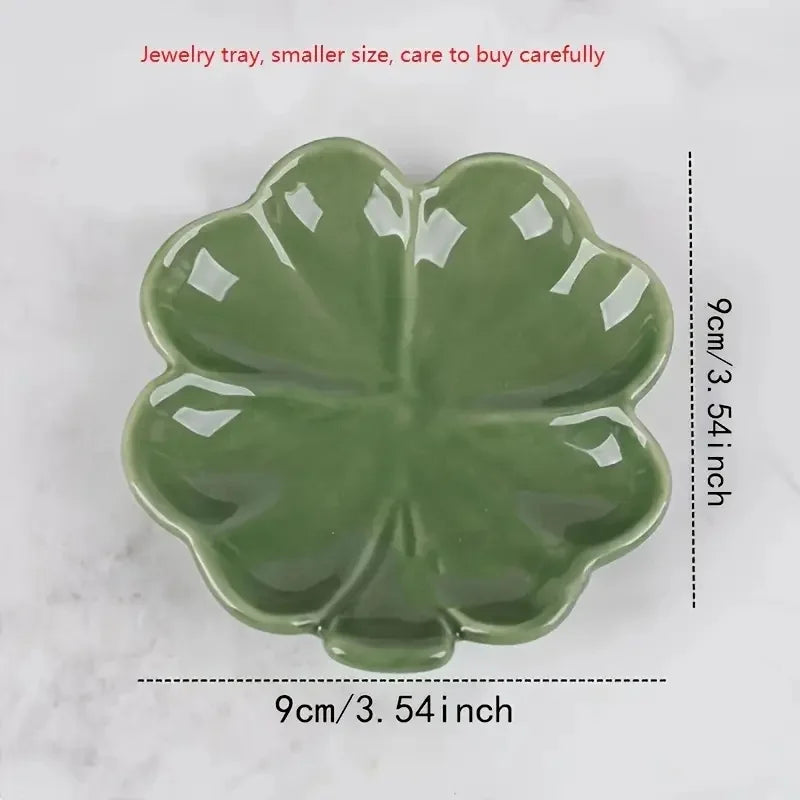 ceramic clover trinket dish, reference photo
