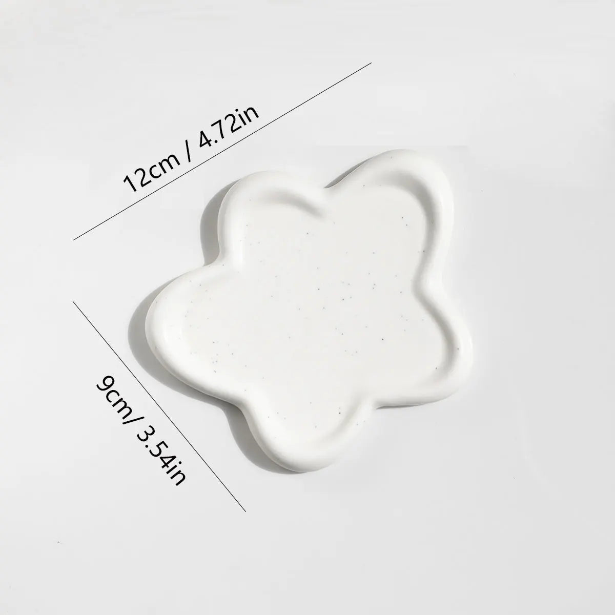 white star ceramic trinket dish, reference photo