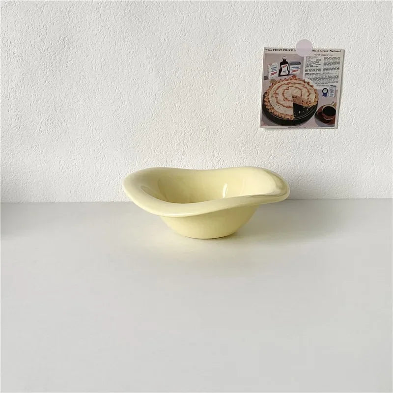 wavy ceramic decorative bowl, cream, reference photo