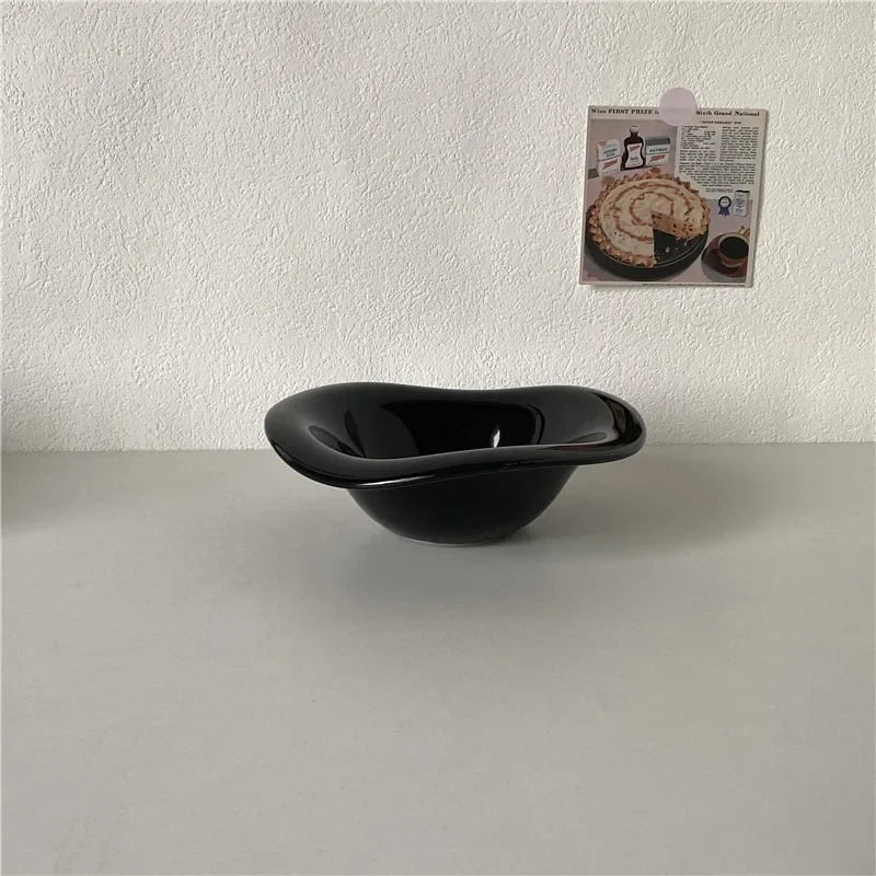 wavy ceramic decorative bowl, black, reference photo